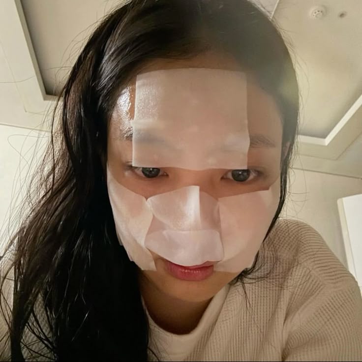 Tiru Skincare Malam Jennie BLACKPINK! Ternyata Ini 5 Step Rahasia Glowingnya