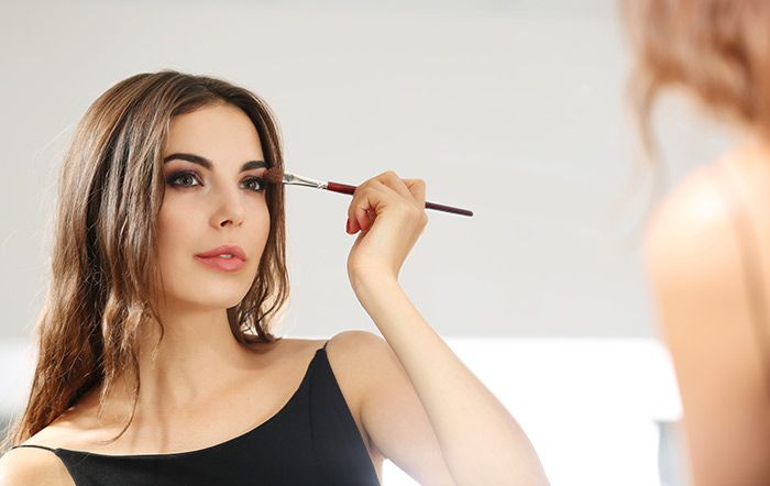 Rahasia Makeup Tahan Lama 12 Jam ala MUA Selebriti! No Touch-Up!